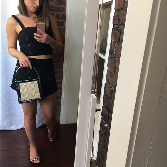 🆕Vera Black Button Front Crop Top - Picture 8 of 8